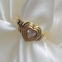 Load image into Gallery viewer, Lovestruck Ring