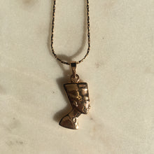 Load image into Gallery viewer, Nefertiti Necklace