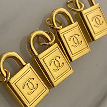 Load image into Gallery viewer, Mini Chanel Necklace