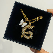Load image into Gallery viewer, Diamanté Dragon Necklace